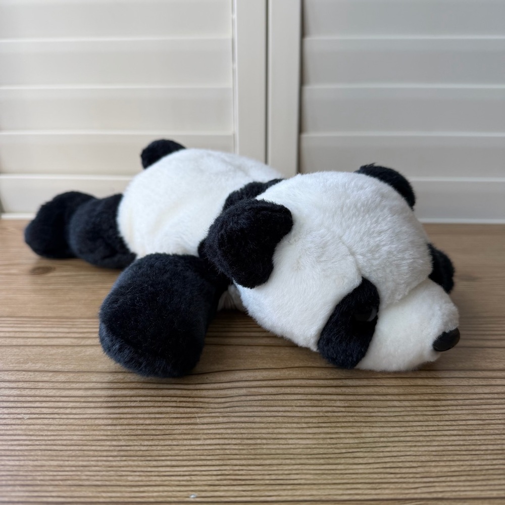 Ty Beanie Buddy Collection 1998 “Peking” Laying Panda Bear Plush Stuffed Animal